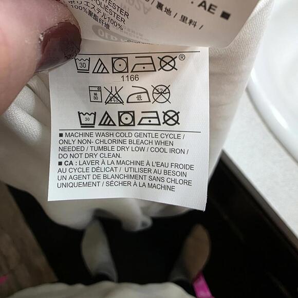 Old Navy Women's Floral Maxi Dress with Smocked Top- size medium NWOT - Picture 8 of 8